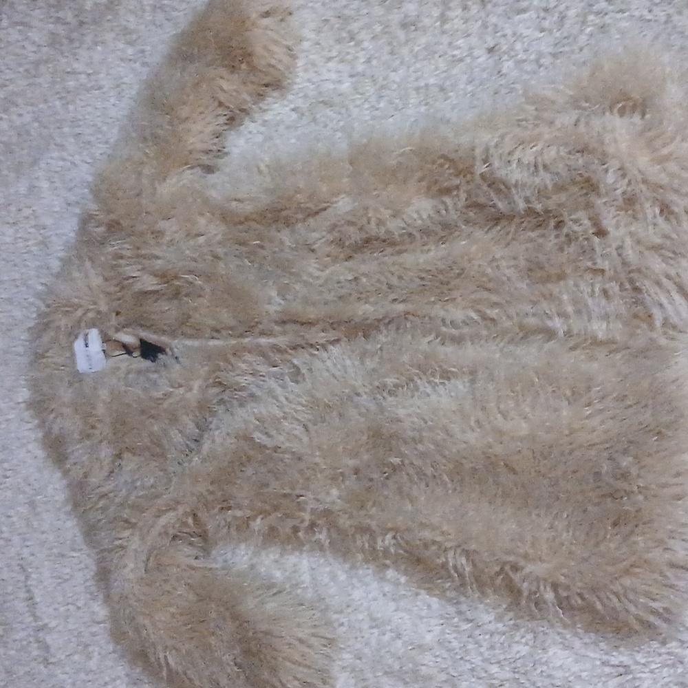 NWT FAUR FUR COAT - Picture 6 of 6